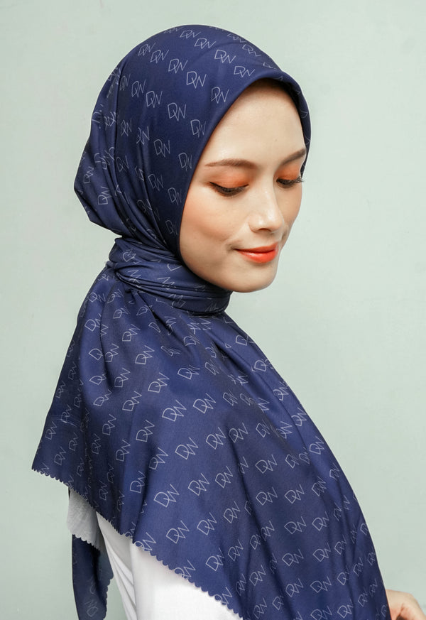 WK077 Kerudung Segi Empat Warna Navy Hijab Motif Premium Anti Mleyot Anti Kusut Anti Lecek Navy