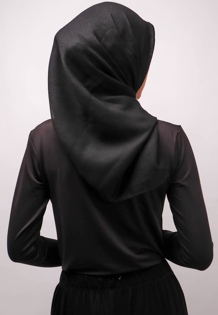 Daw Project DH055 Falencia Hijab Segiempat Hitam