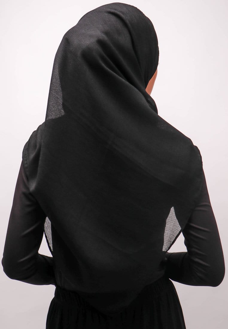 Daw Project DH058 Sevile Hijab Pashmina Hitam