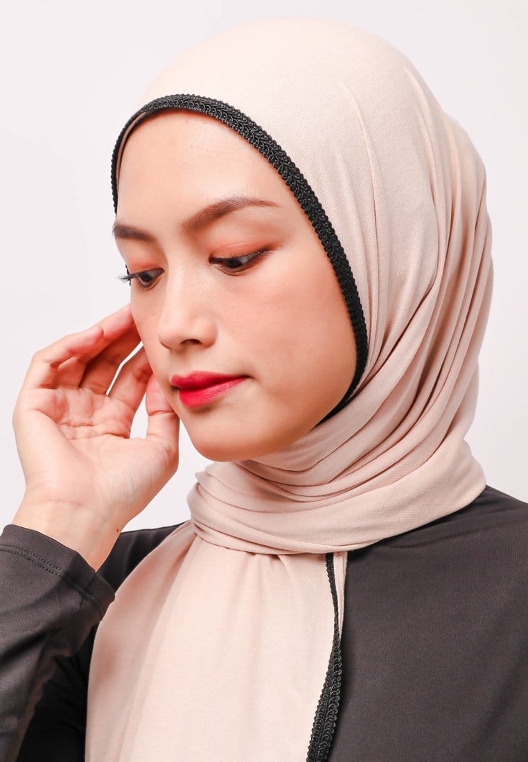 Daw Project DH059 Lace Hitam Hijab Pashmina Cream