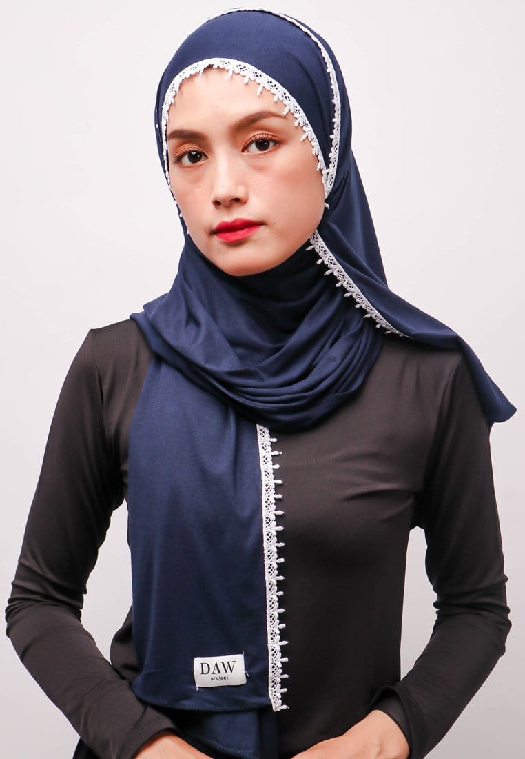 Daw Project DH066 Lace Putih Hijab Pashmina Navy