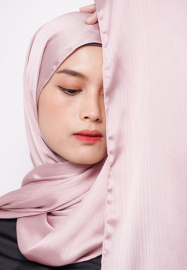 Daw Project DH076 Kerudung Pashmina Pasmina Phasmina Crinkle Satin Silk Premium Shawl Blush Pink
