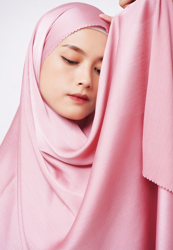 Daw Project DH087 Kerudung Pashmina Pasmina Phasmina Crinkle Satin Silk Premium Shawl Laser Cut Pink Candy