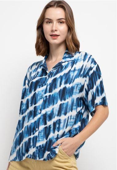 Nade Japan FTA33 Vcs Kemeja Rayon Tie Dye Slanted Kerah 2-in-1 Kemeja Piyama Wanita Biru