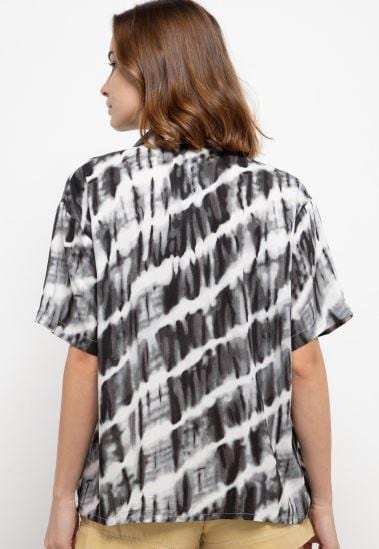 Nade Japan FTA36 Vcs Rayon Tie Dye Slanted Kerah 2-in-1 Kemeja Piyama Wanita Hitam