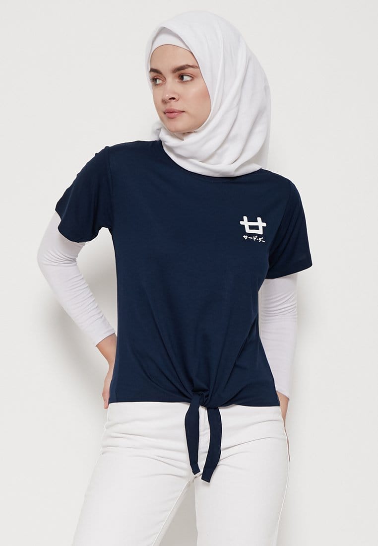 Third Day LTB15E CK Logo dakir T-shirt Navy crop knot