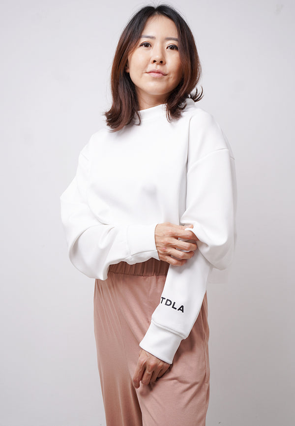 Third Day LTE11 TDLA Wrist Sweater Croptop Oversize Long Sleeve Kaos Casual Wanita Putih