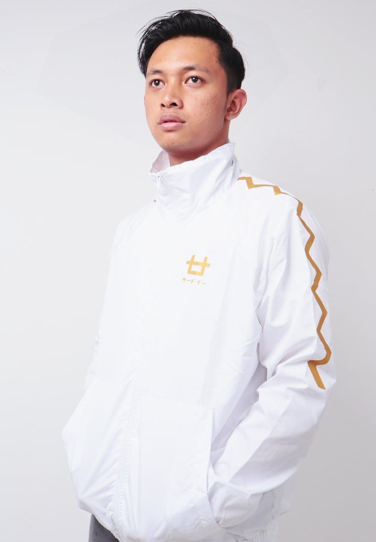 Third Day MOA24 Jaket Sporty Parka Pria Parasit Zigzag Putih Gold