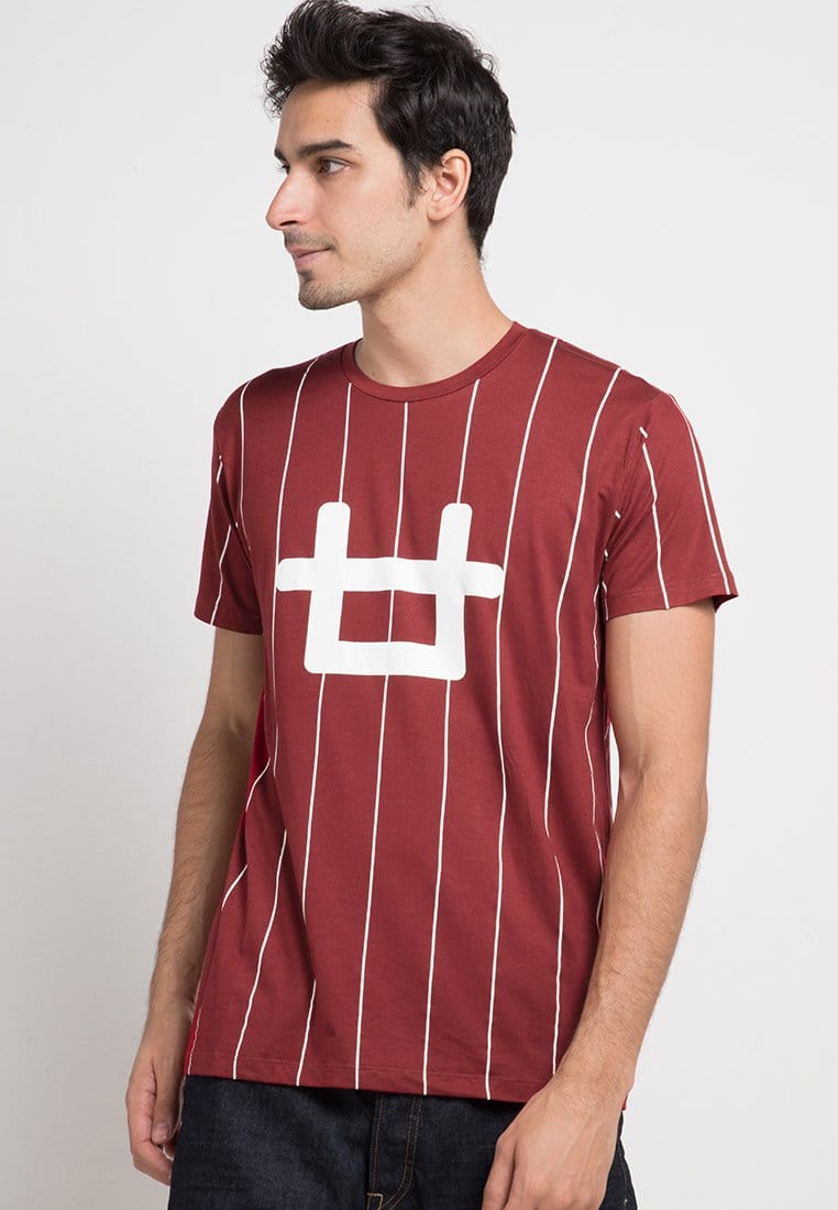 Third Day MTD61D ver lines logo mr T-shirt Maroon