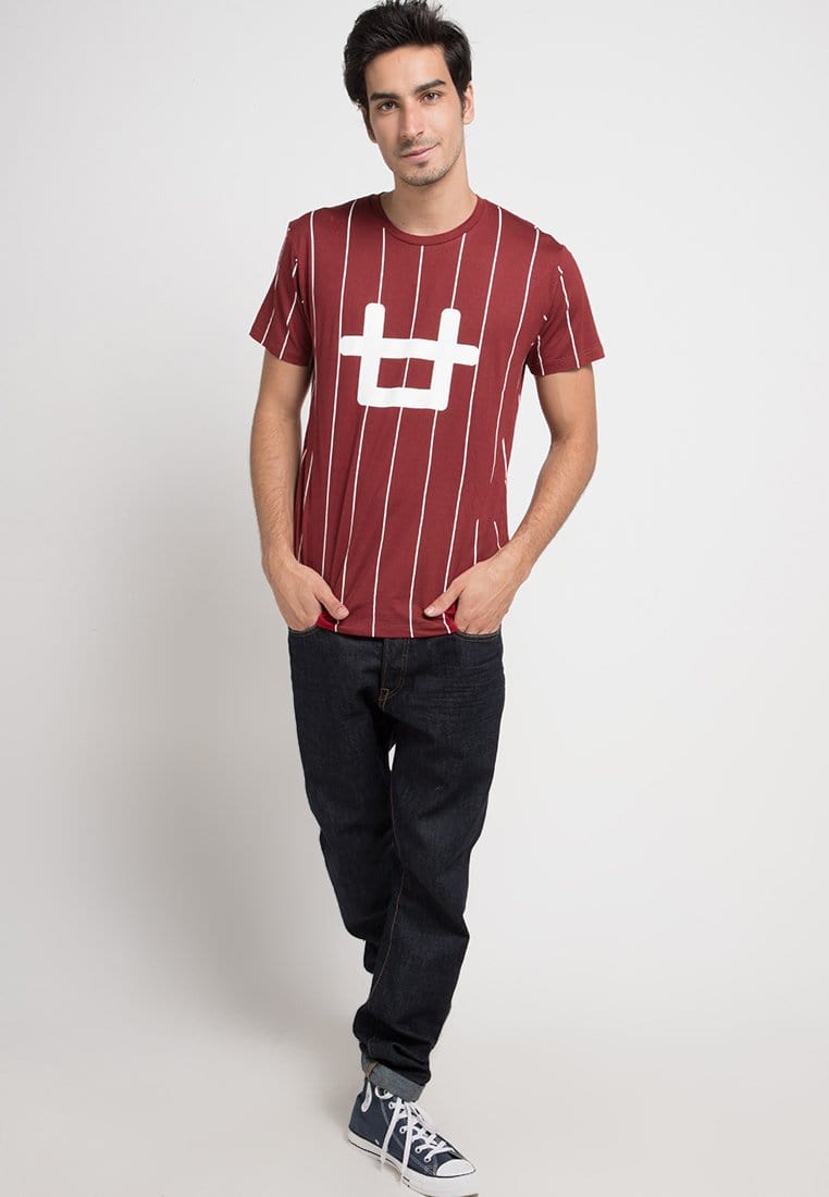 Third Day MTD61D ver lines logo mr T-shirt Maroon