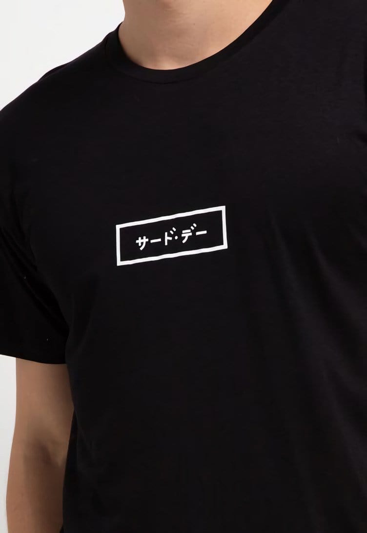 Third Day MTH95 Kaos Pria Smallrec Katakana Hitam T-shirt Black