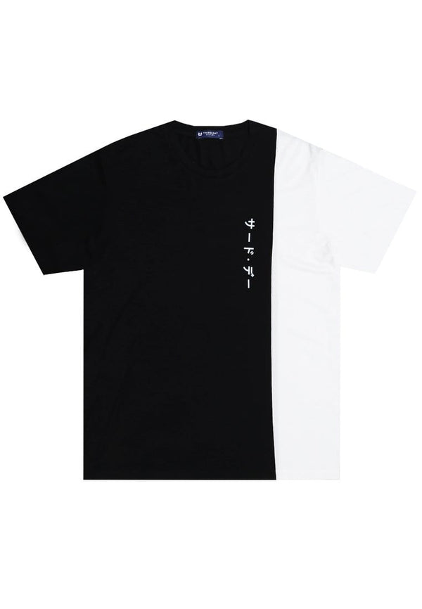 Third Day MTI70 Kaos T-Shirt Pria Instacool Quarter Katakana Logo Hitam Putih