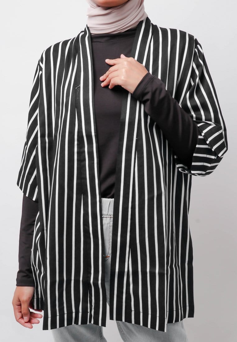 Nade Japan NTA94 KMN Kimono Outer Unisex Stripe Putih Hitam