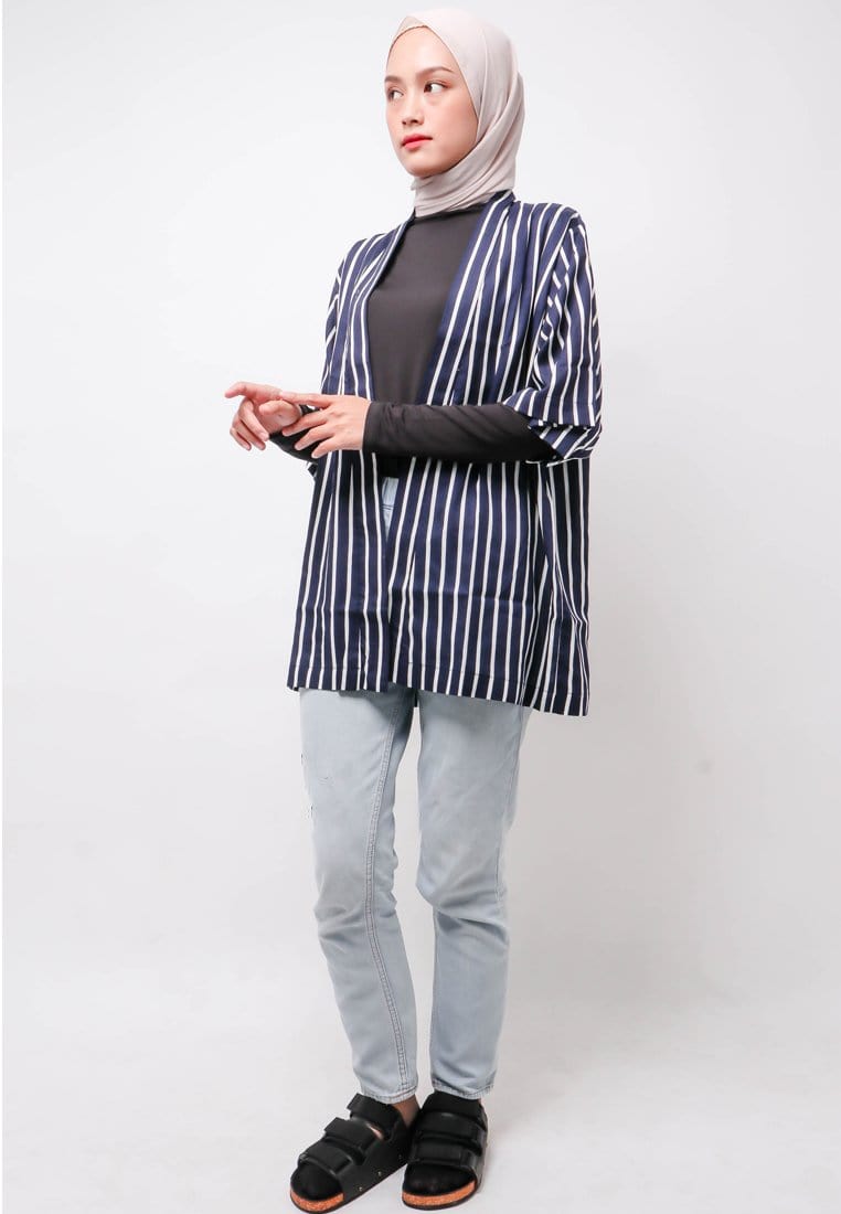 Nade NTA96 KMN Kimono Unisex Stripe Putih Navy