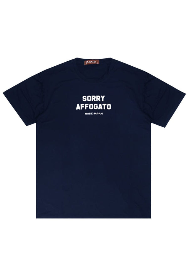 Nade NTB33 Kaos Pria Tangan Pendek Ringan Anti Kusut Nade Japan Sorry Affogato Navy