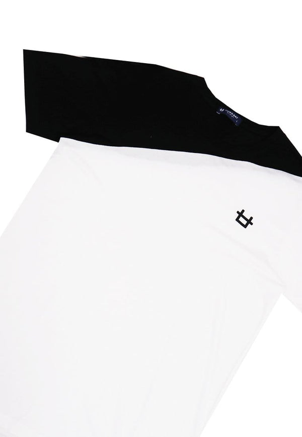 Third Day MTI94 Kaos Pria Distro Half White Half Black Diagonal Putih Hitam Logo