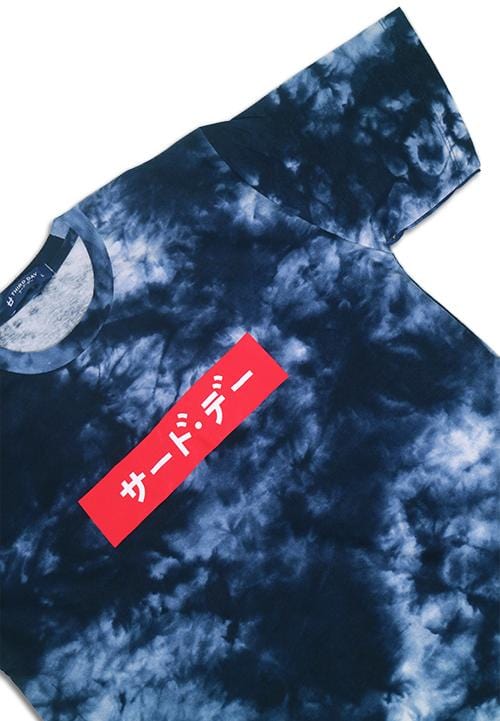 Third Day MTE83 katakana red tie dye tiewash nv Kaos Pria Navy