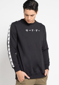 Third Day MO151 sweater logo list katakana only blk Hitam
