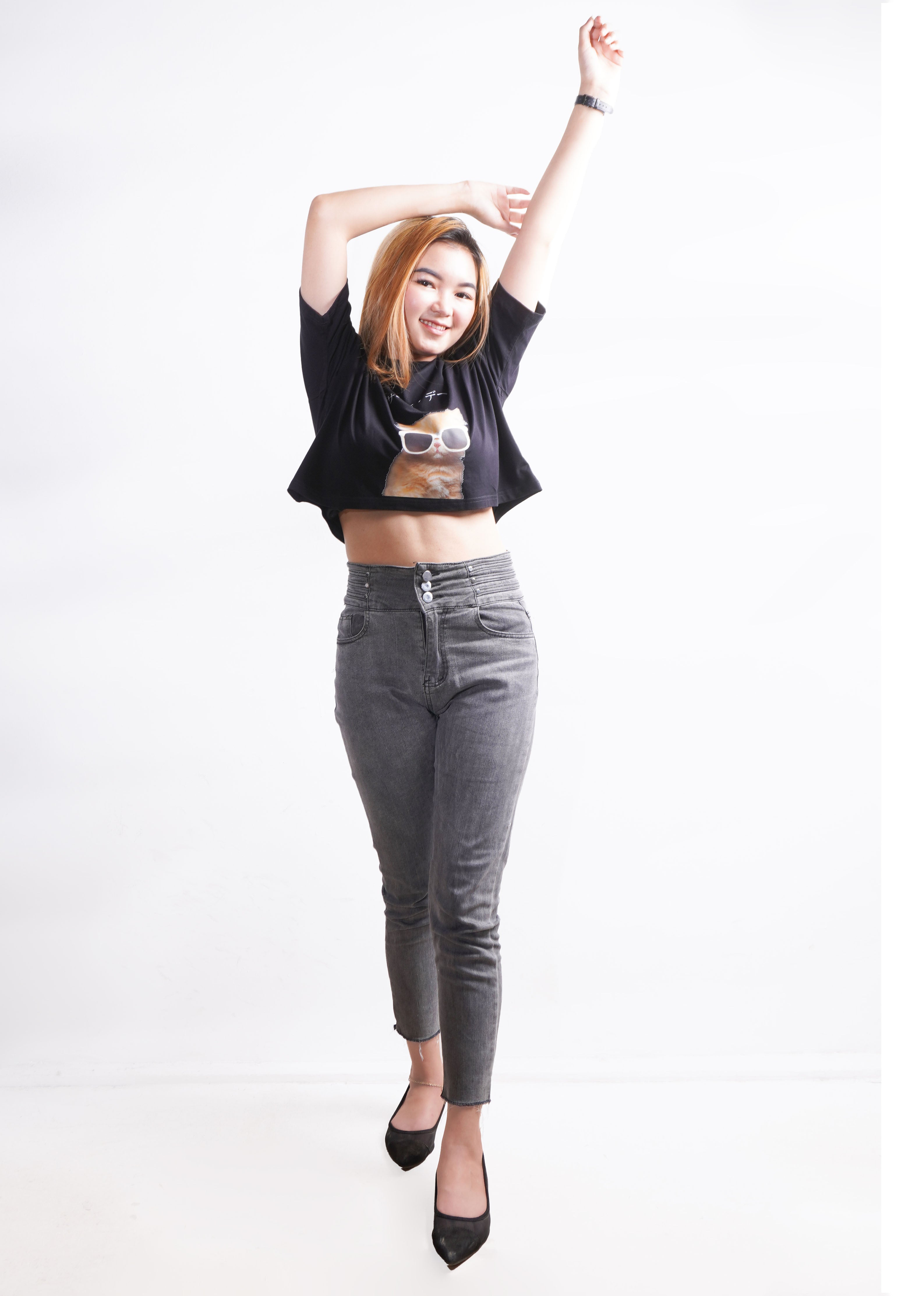 TDLA LTE33 crop top OLC oversize kucing berkacamata jepang hitam