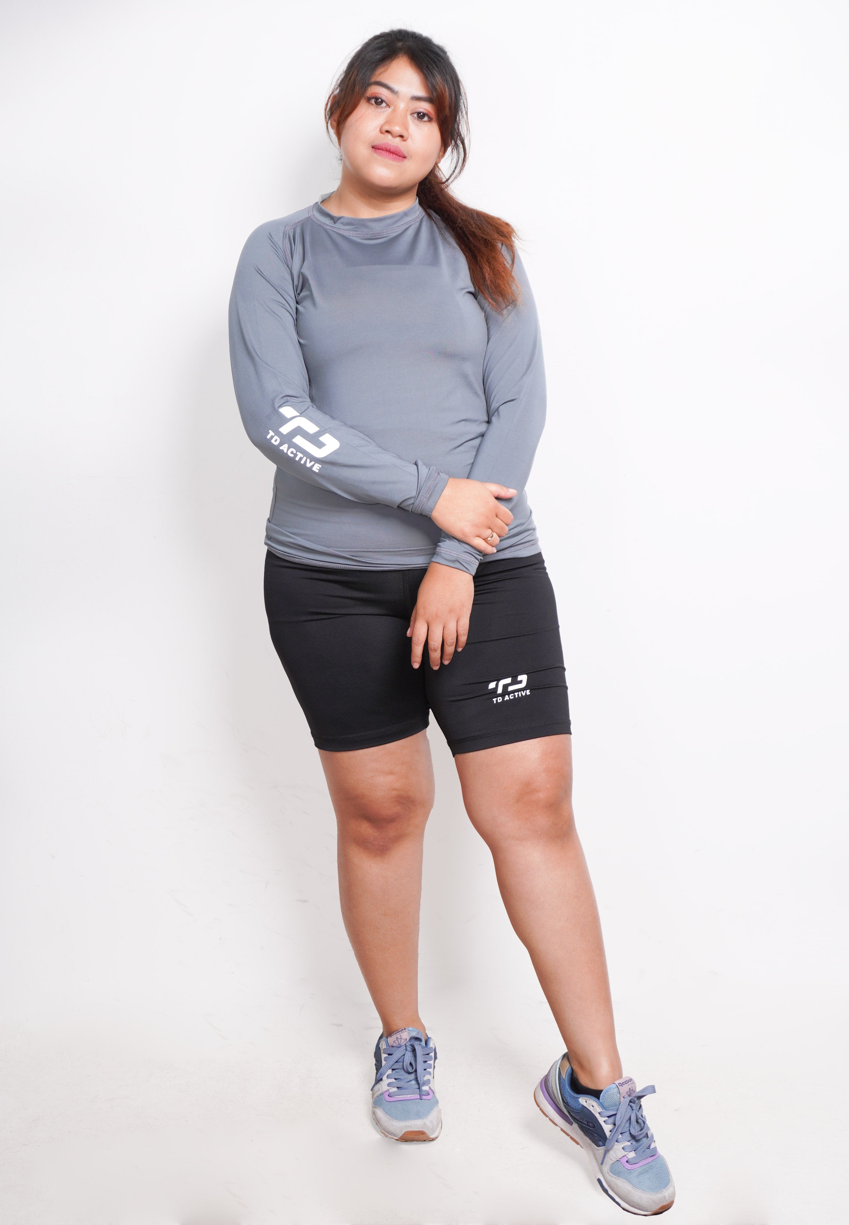 LSB06 Baselayer Inner Sport Thumbhole Wanita Abu Muda