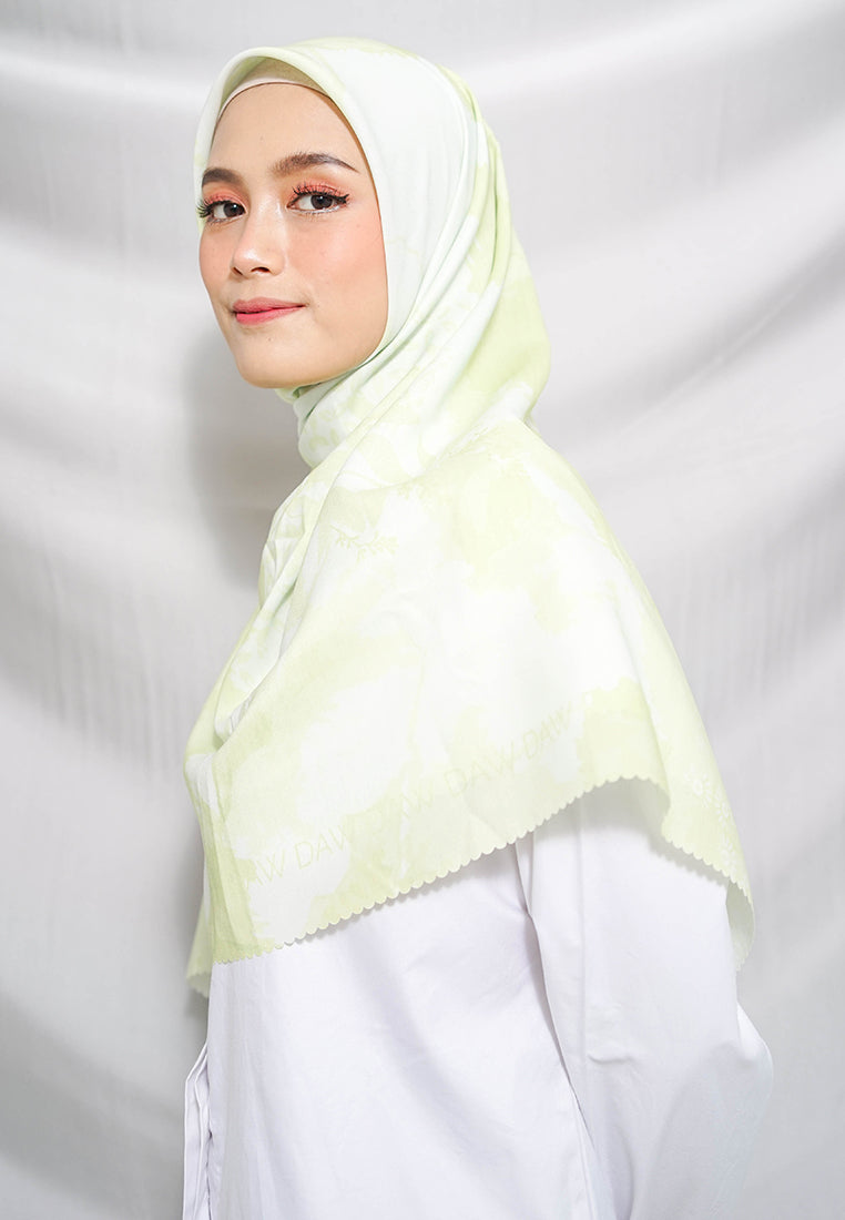 WK011 LP37F kerudung segi empat voal Penelope series nude cream