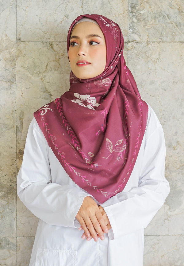 WK013 LP28G kerudung segi empat voal Antalya Series maroon