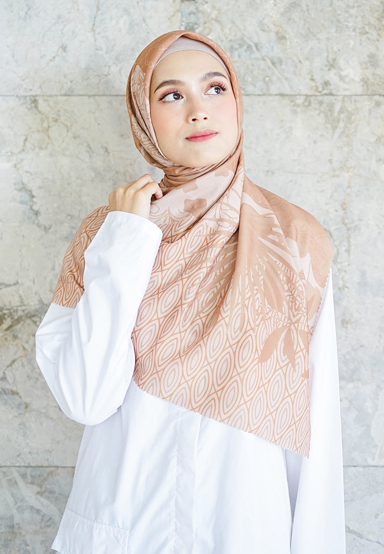 WK017 ES30D kerudung segi empat voal Iris Series khaki coklat coksu