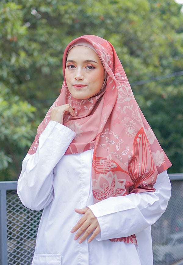 WK029 kerudung segi empat voal DAW Project Isadora Series maroon merah