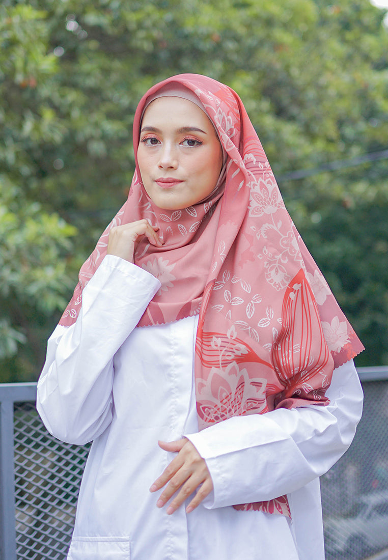 WK029 kerudung segi empat voal DAW Project Isadora Series maroon merah