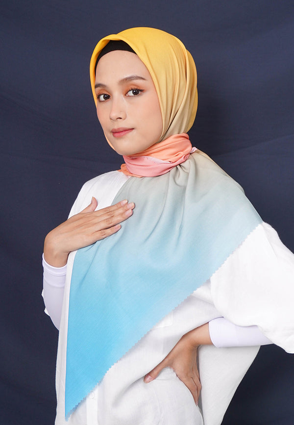 WK044 kerudung segi empat gradasi multicolor DAW Project Glow Series Light Blue Baby Pink