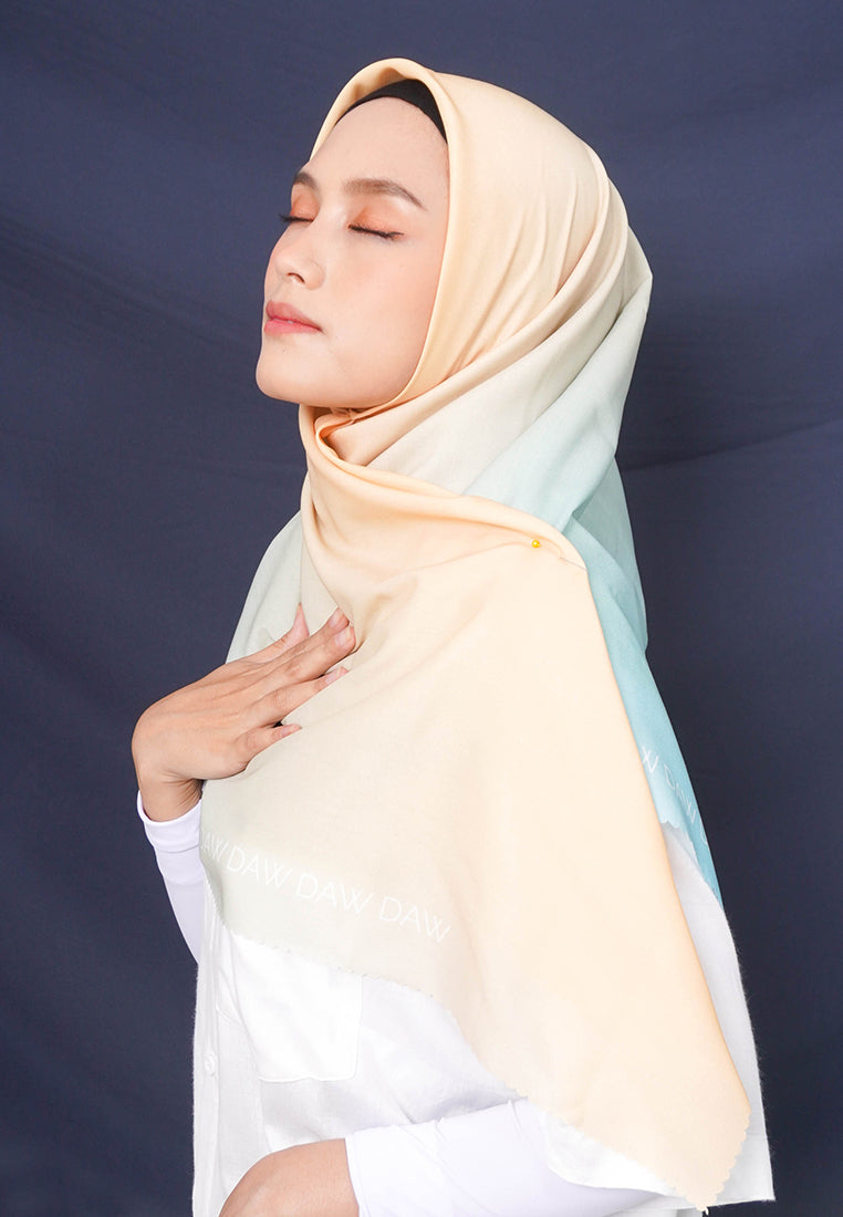 WK045 kerudung segi empat gradasi multicolor DAW Project Glow Series Tosca to Green