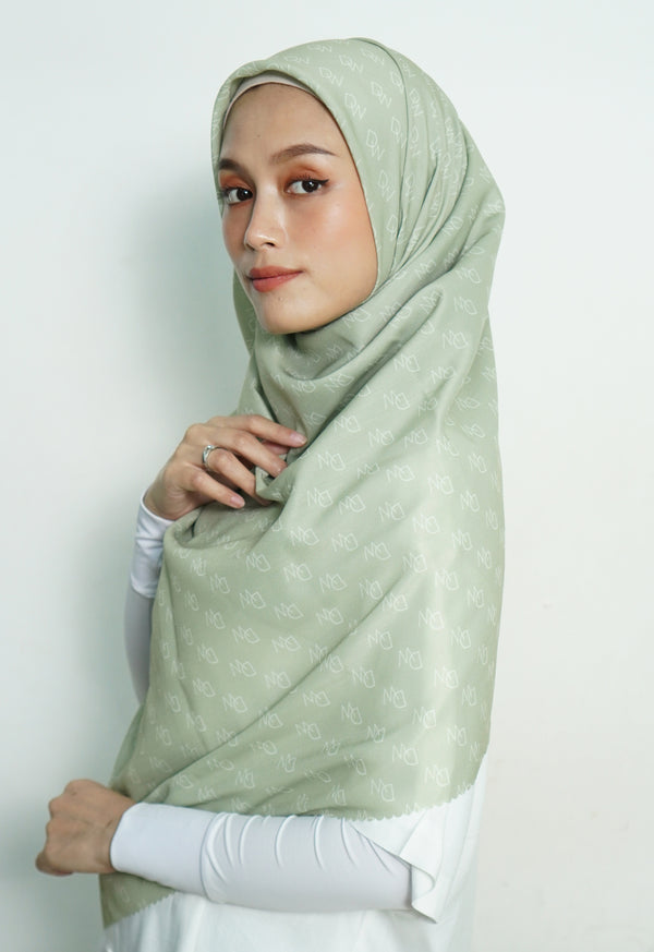 WK054 Kerudung Segi Empat Sage Green Anti Mleyot Anti Kusut Motif Premium Monogram DAW Project Hijau Sage Pastel