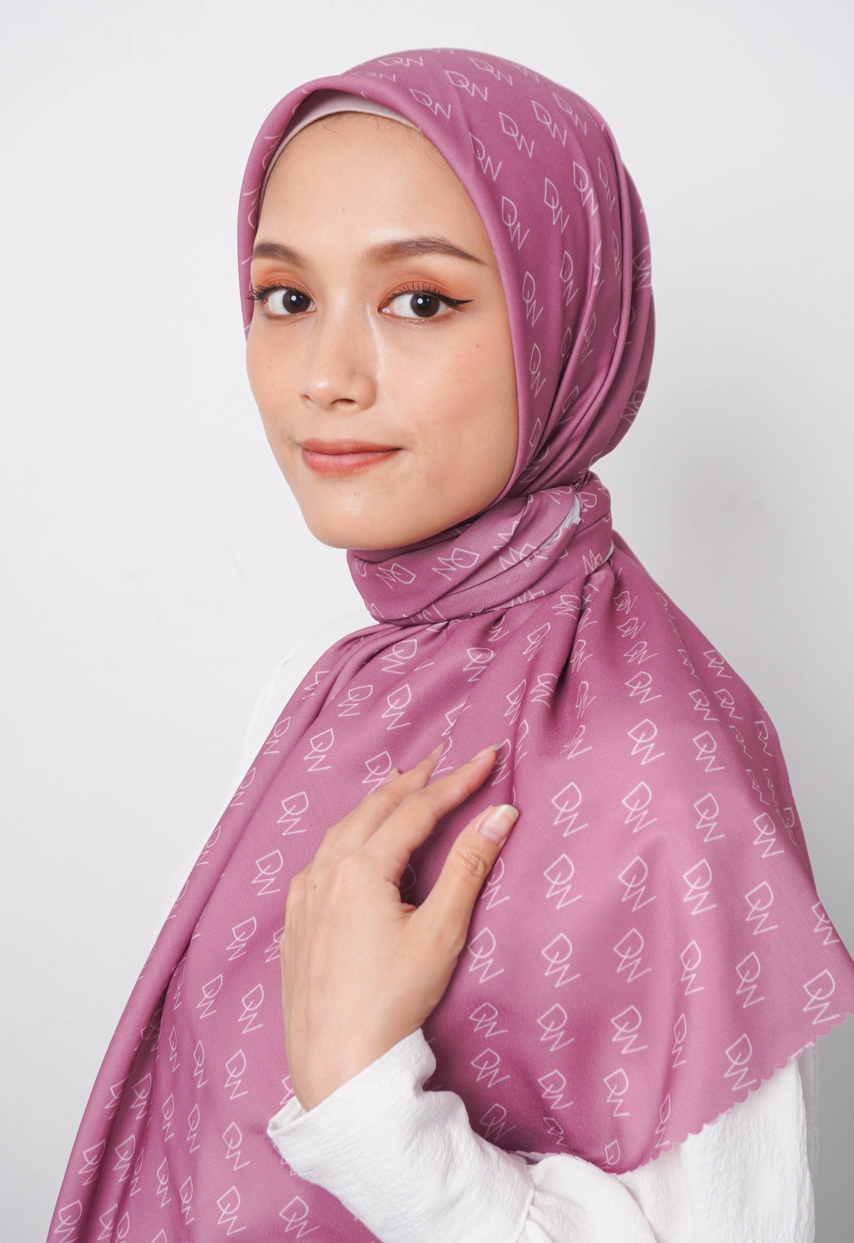 WK062 Kerudung Segi Empat Warna Taro Hijab Motif Premium Anti Mleyot Anti Kusut Anti Lecek Taro