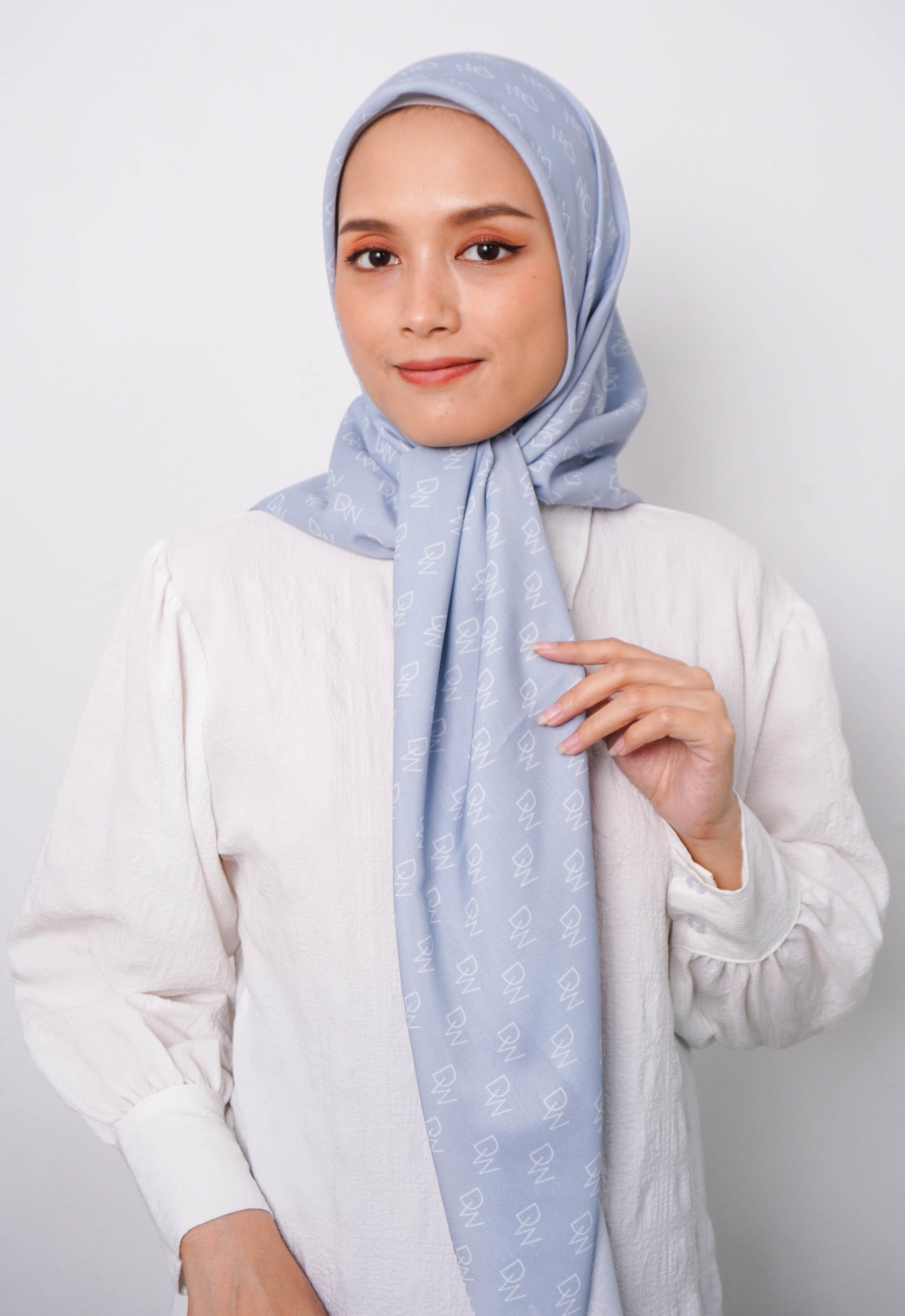 WK064 Kerudung Segi Empat Warna Ice Blue Hijab Motif Premium Anti Mleyot Anti Kusut Anti Lecek Ice Blue