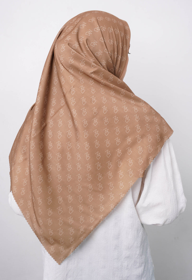 WK069 Kerudung Segi Empat Warna Khaki Motif Premium Anti Mleyot Anti Kusut Anti Lecek Khaki