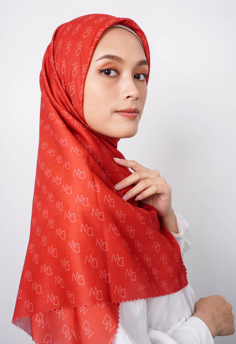 WK071 Kerudung Segi Empat Warna Maroon Muda Hijab Motif Premium Anti Mleyot Anti Kusut Anti Lecek Maroon Muda